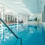 מלון Heine Wellness & 4*