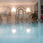 Heine Wellness & 4*