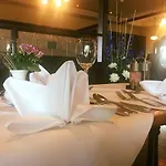 מלון Heine Wellness & 4*