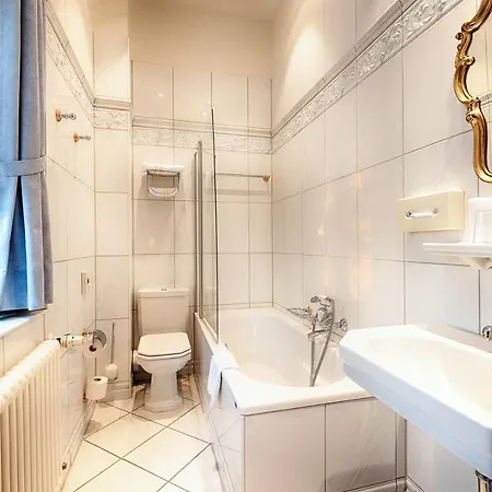 Heine Wellness & 4* Halberstadt