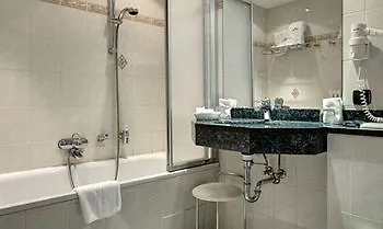 فندق Heine Wellness &